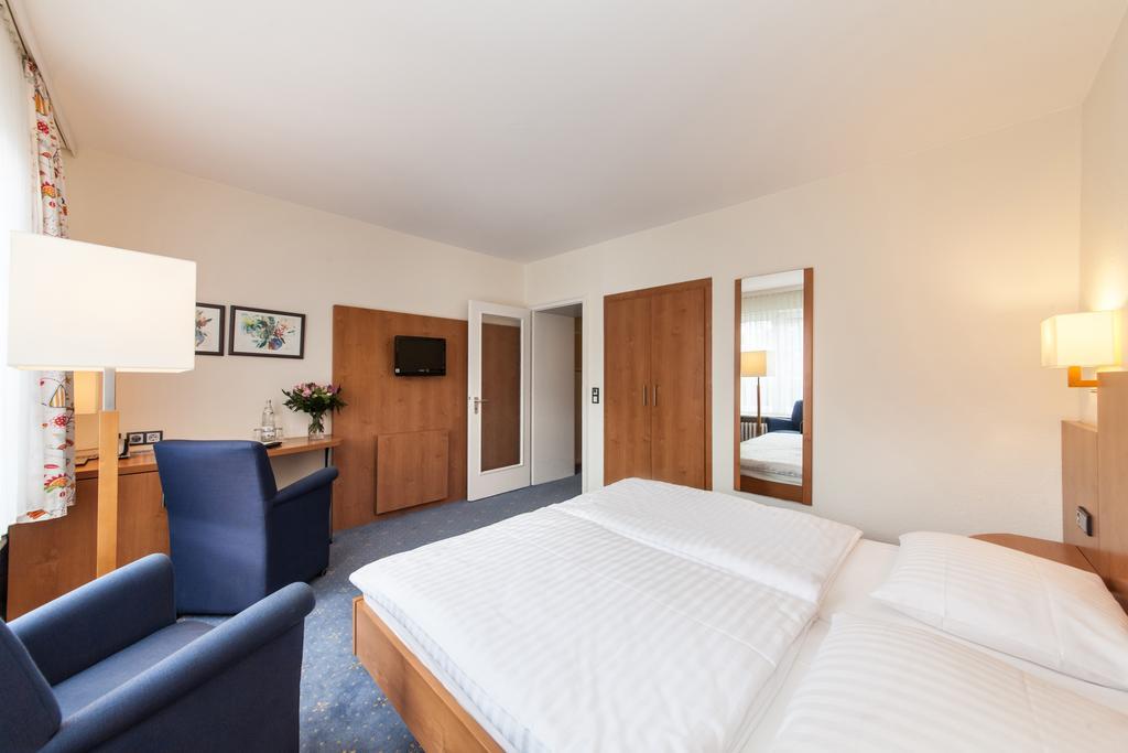 Hotel Drei Kronen Elmshorn Værelse billede