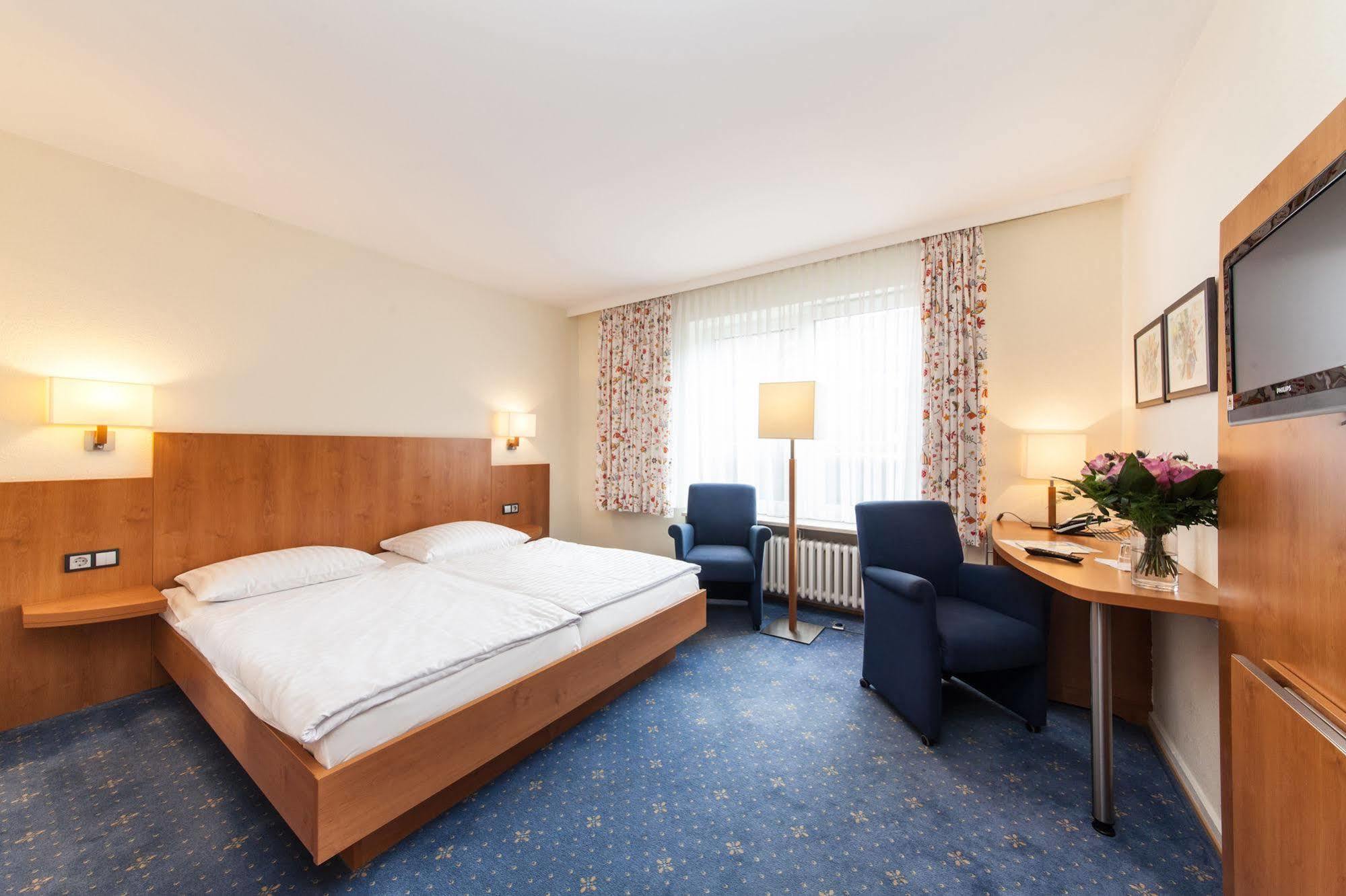 Hotel Drei Kronen Elmshorn Eksteriør billede