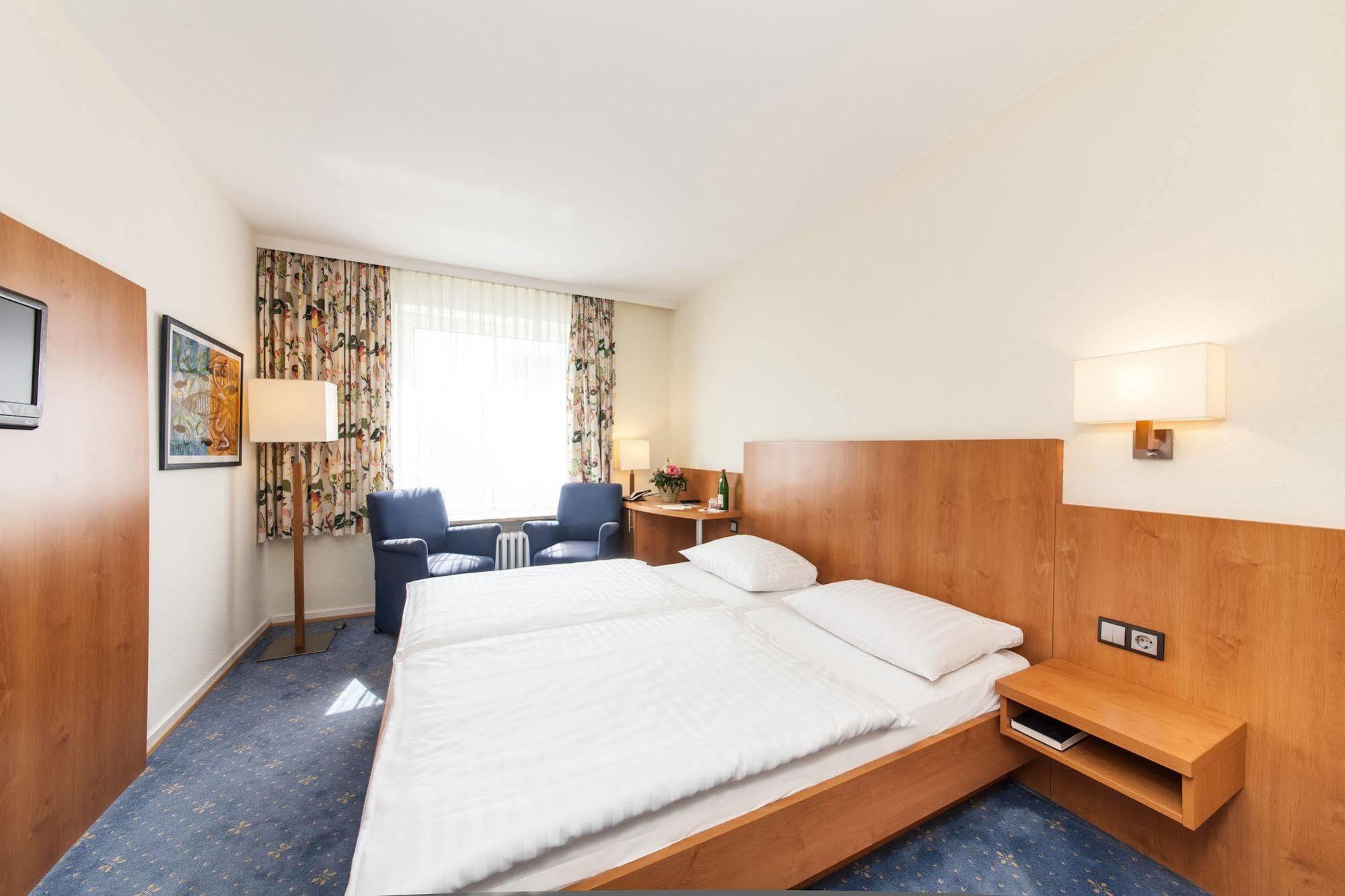 Hotel Drei Kronen Elmshorn Eksteriør billede